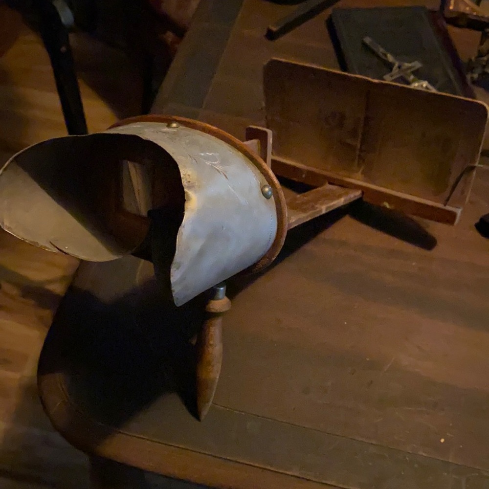 Antique STEREOSCOPIC along with 18 cards